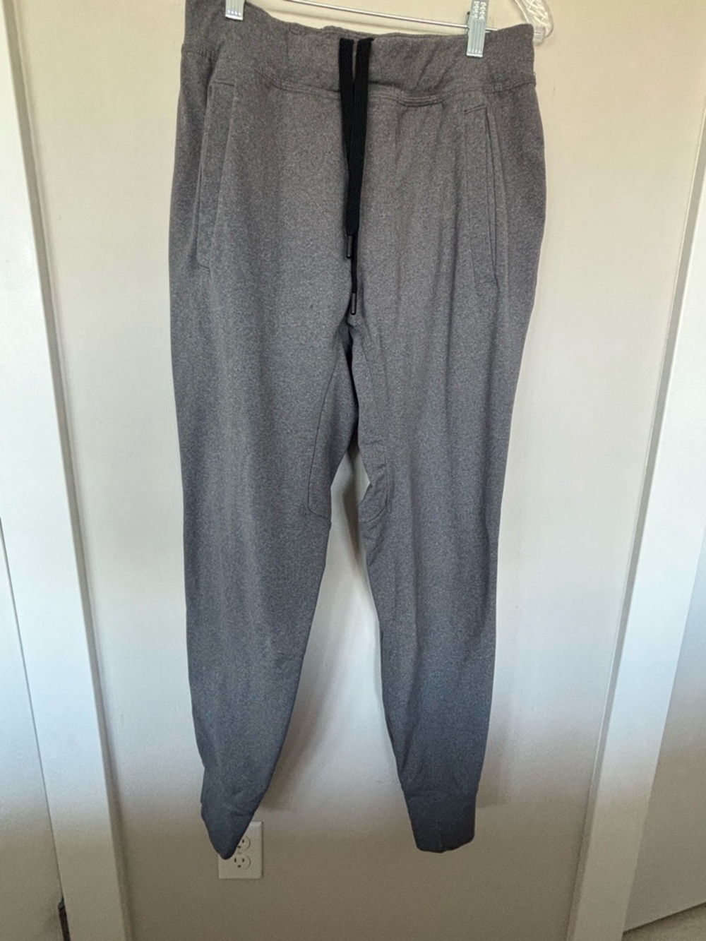 lululemon athletica Men's Heather Gray Jogger Sweatpants